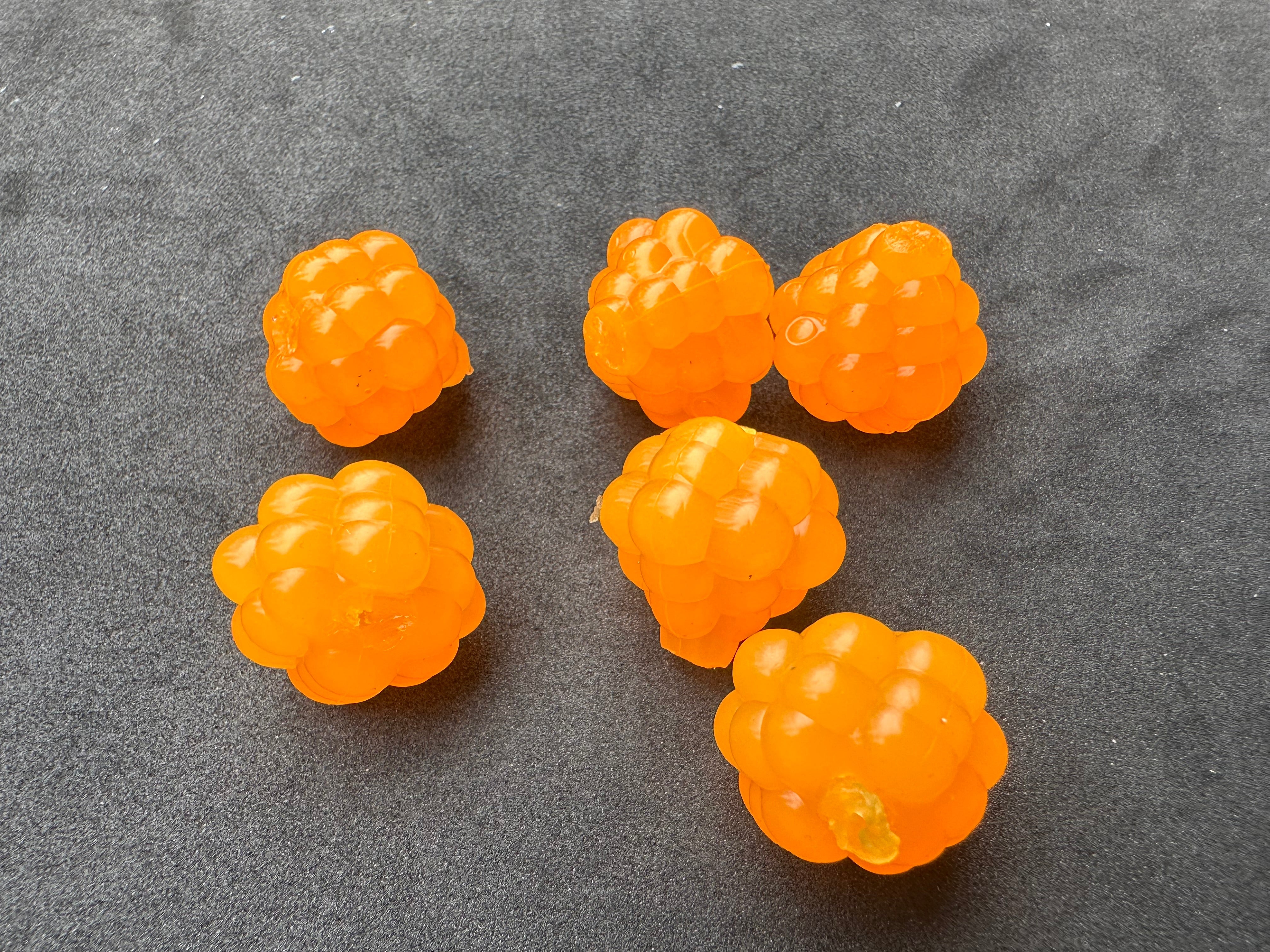 VIP Outdoors Soft Cluster "Nat Orange" 22mm - 6 Pack