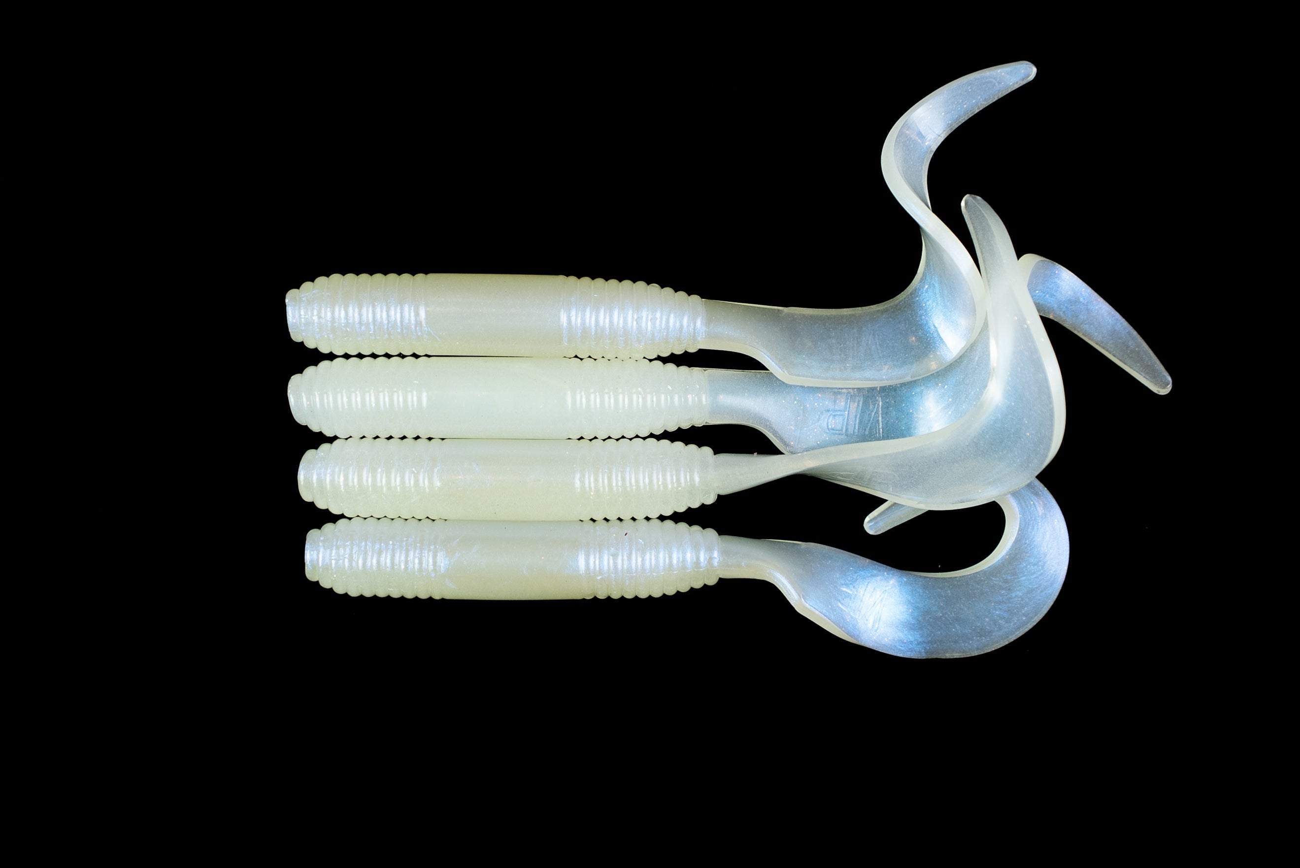 6" "Glow Pearl" Curly Tail - (Single Bait)