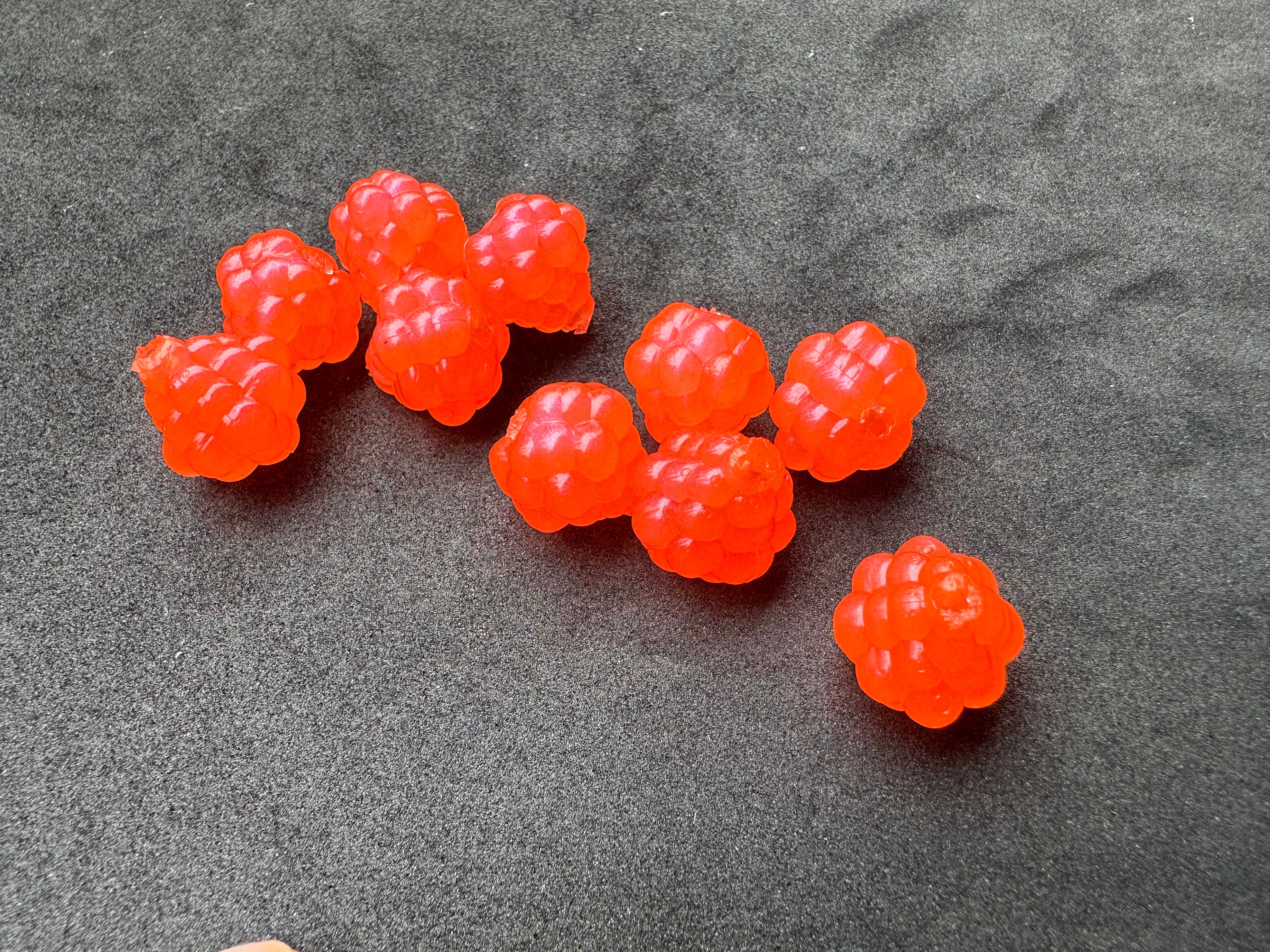 VIP Outdoors Soft Cluster "Salmon Haze"  15mm - 10 Pack