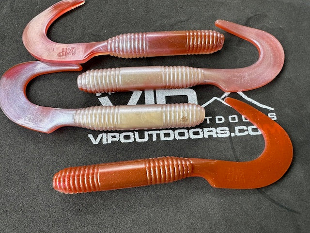 6" "Bloody Tuna" Curly Tail - (Single Bait)
